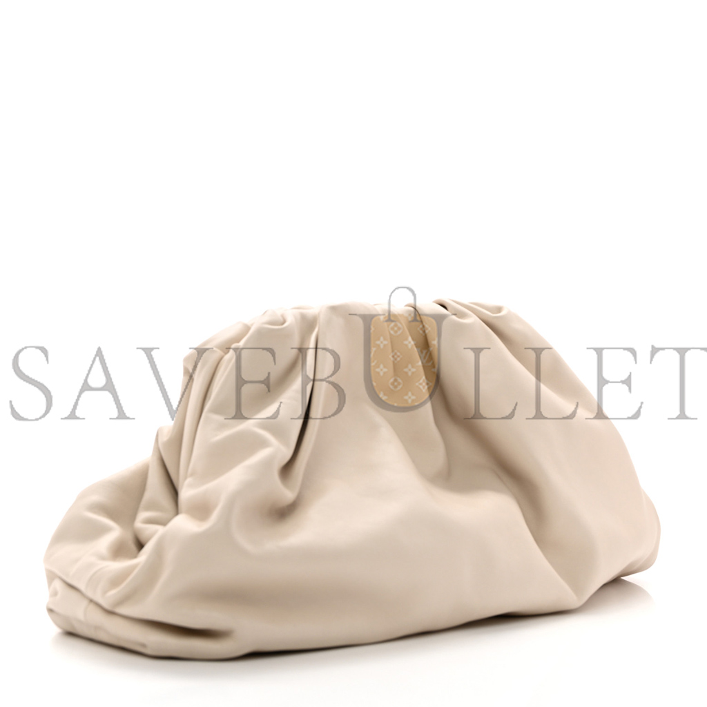 BOTTEGA VENETA SMOOTH BUTTER CALF THE POUCH OVERSIZED CLUTCH MIST  (38*16*8cm)